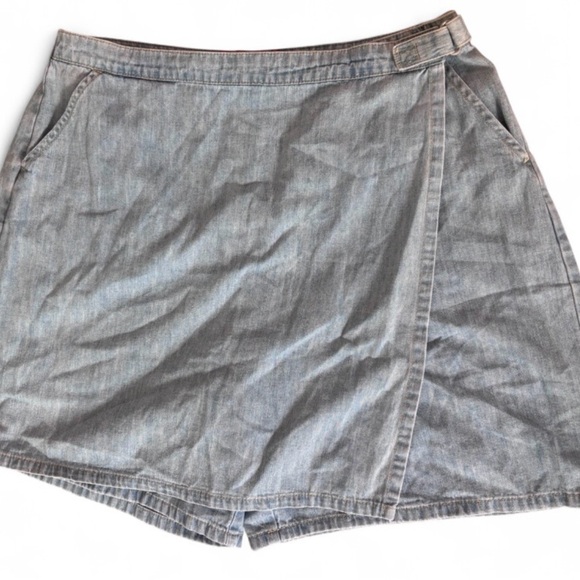Vintage Gloria Vanderbilt Cotton Denim Wrap Skort Skirt Light Wash Size 14 - Picture 1 of 8